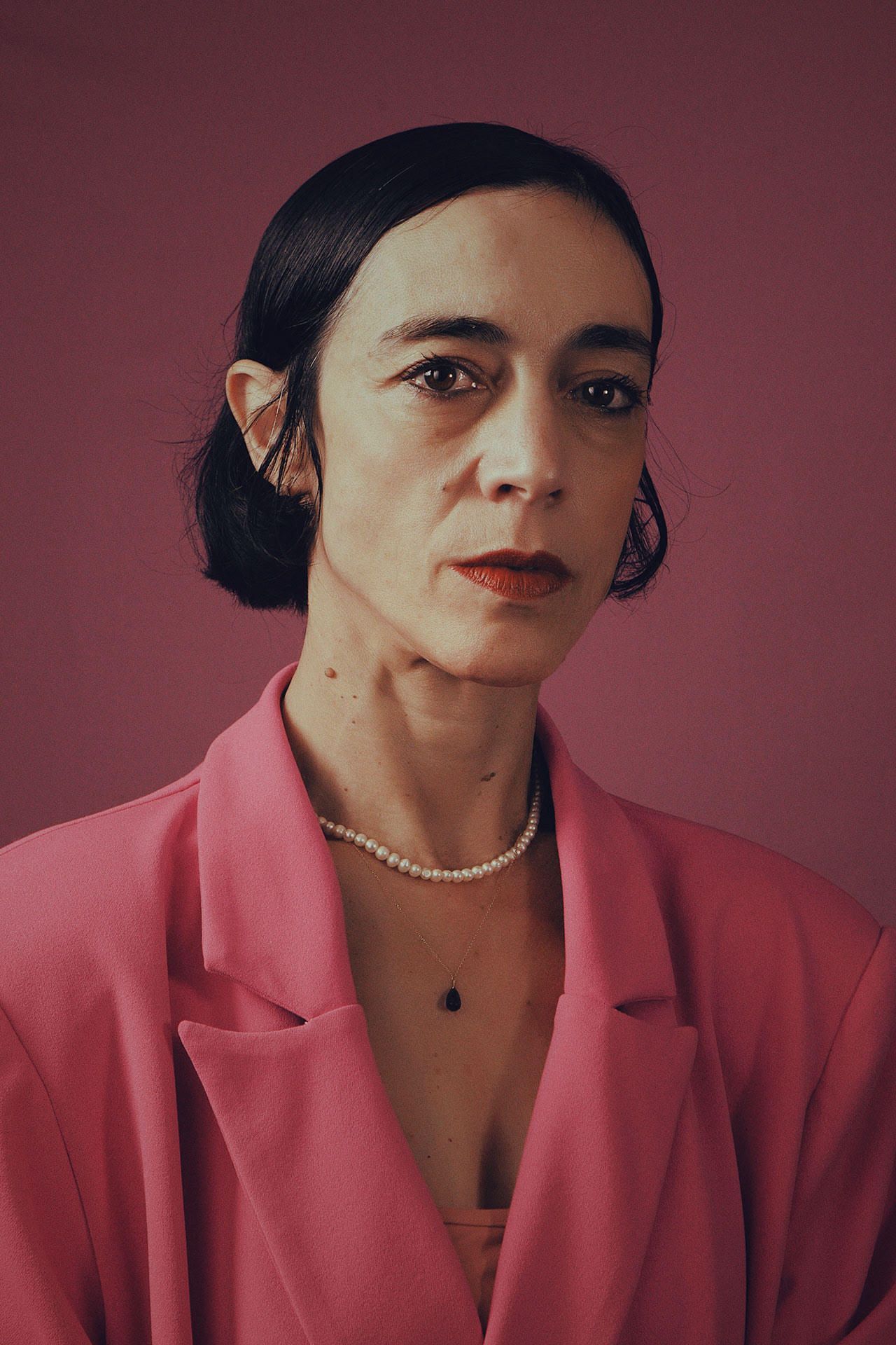 Το παιδί : Η Υπόθεση και οι χαρακτήρες της σειράς