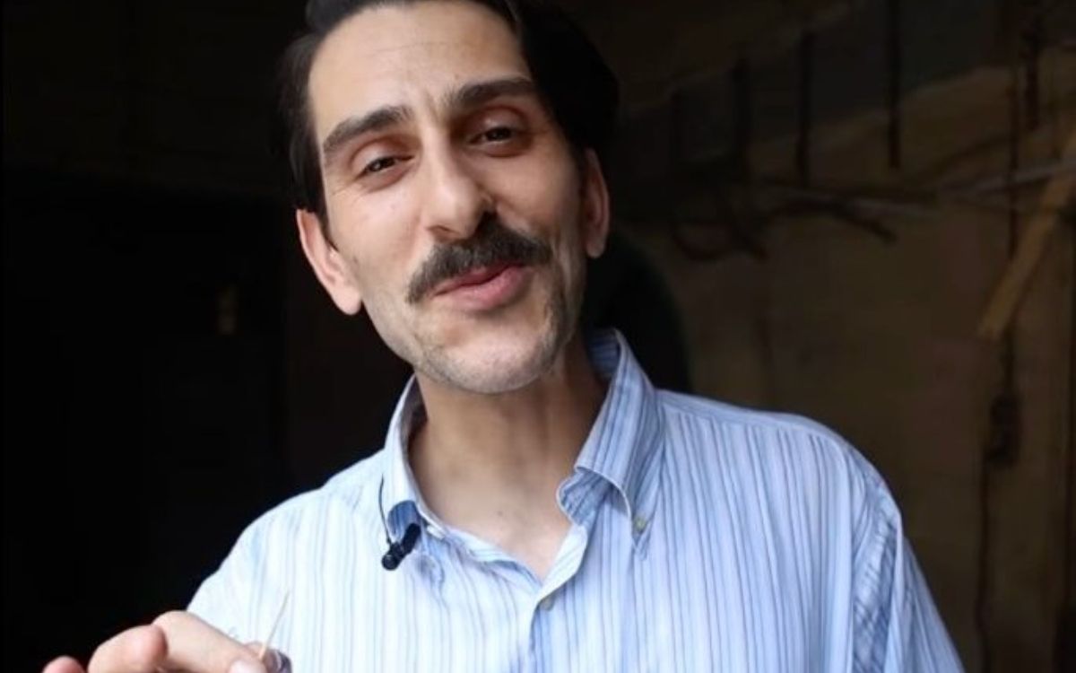 Το Σπίτι δίπλα στο ποτάμι: Ο Αλέξανδρος Παπατριανταφύλλου αποκαλύπτει τον μυστικό κόσμο του Πασχάλη