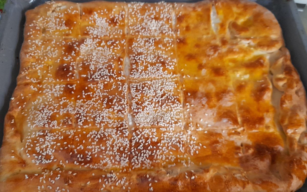 τυροπιτάρι-με-σουσάμι-μονάδες-