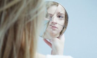 Βίντεο δείχνει τί βλέπει ένας άνθρωπος με σχιζοφρένεια και προκαλεί τρόμο