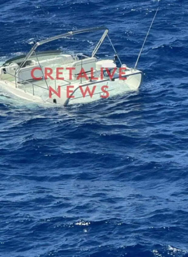 Βυθίστηκε το σκάφος του Απόστολου Λύτρα κοντά στη Σαντορίνη - Ήταν μέσα και η σύζυγός του