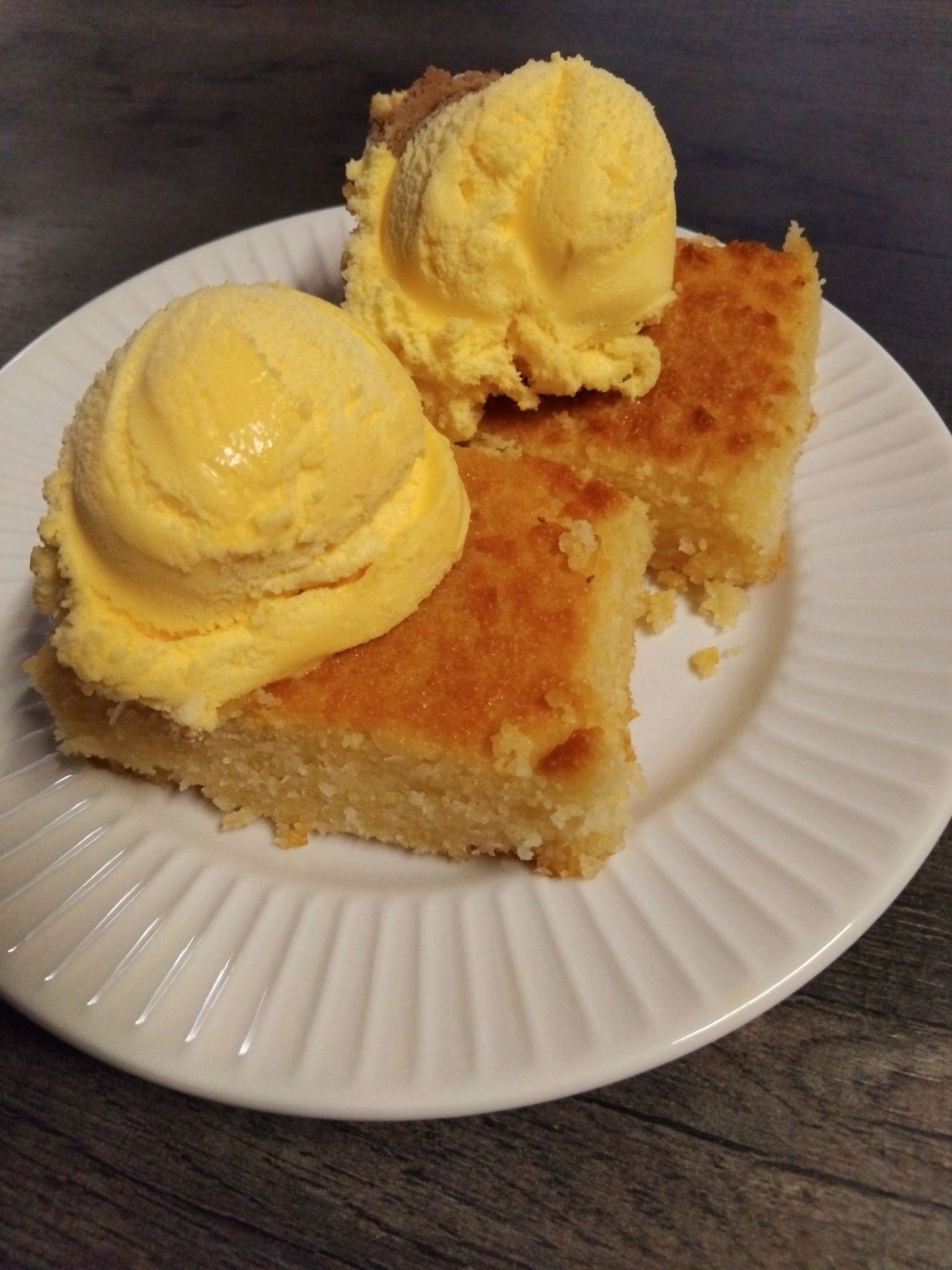 Basbousa-με-παγωτό-