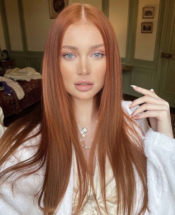 Ginger-spice-μακριά-ίσια-μαλλιά-