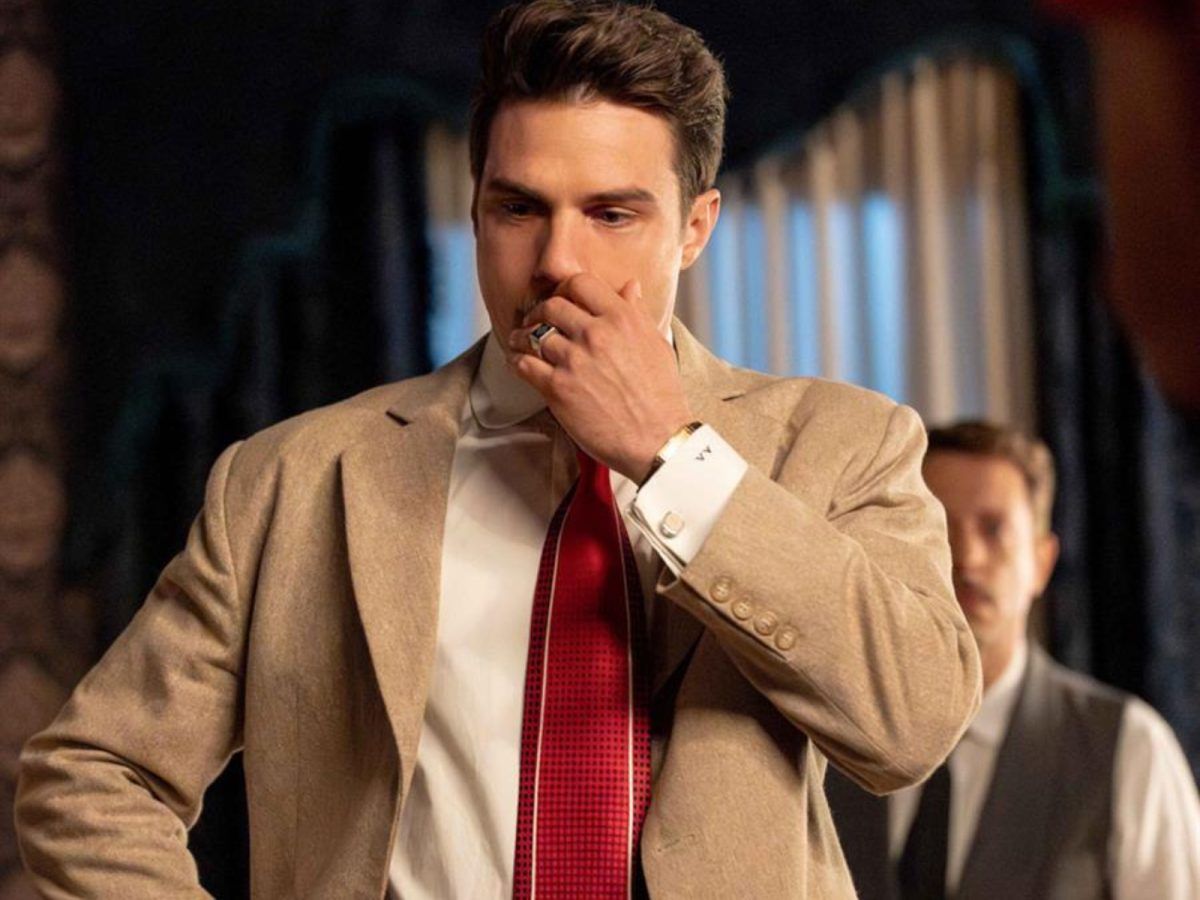 Grand Hotel : Η Αλίκη καταλαβαίνει πως ο Αρής είναι ο δολοφόνος του Πέτρου