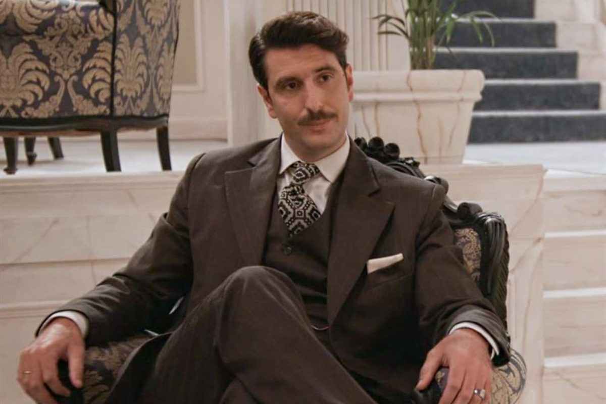 Grand Hotel: Το παρελθόν του Ρήγα βγαίνει στην φόρα - Οι φωτογραφίες που τον καίνε