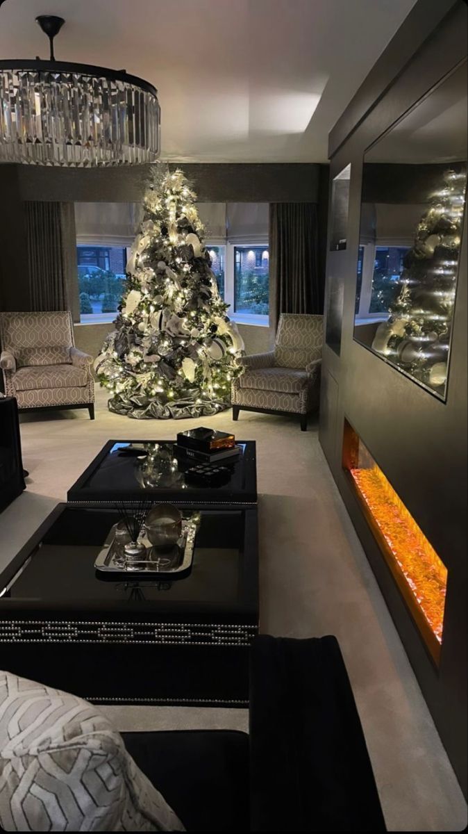 Luxury Χριστουγεννιάτικος στολισμός για σαλόνι και τραπεζαρία