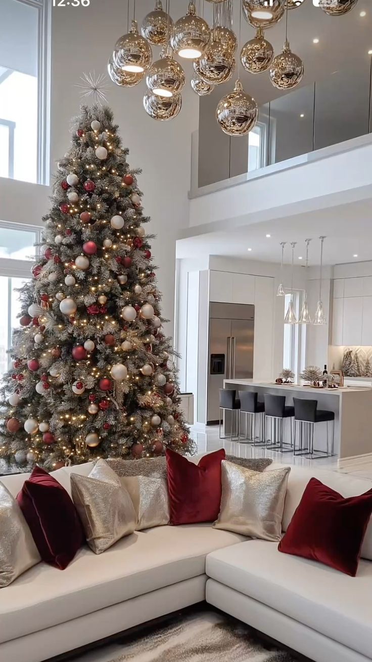 Luxury Χριστουγεννιάτικος στολισμός για σαλόνι και τραπεζαρία