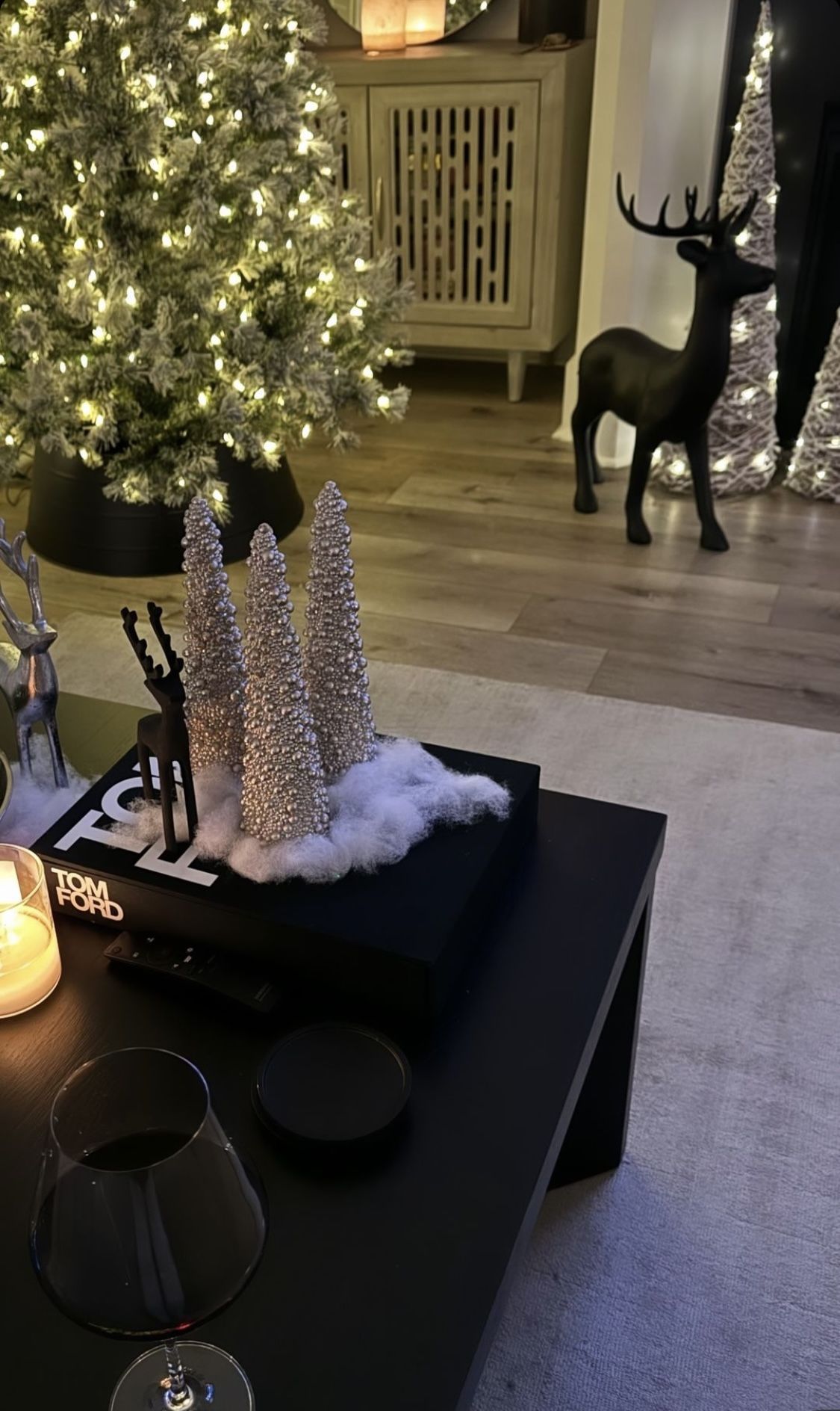 Luxury Χριστουγεννιάτικος στολισμός για σαλόνι και τραπεζαρία