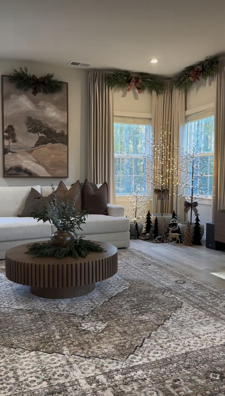 Luxury Χριστουγεννιάτικος στολισμός για σαλόνι και τραπεζαρία