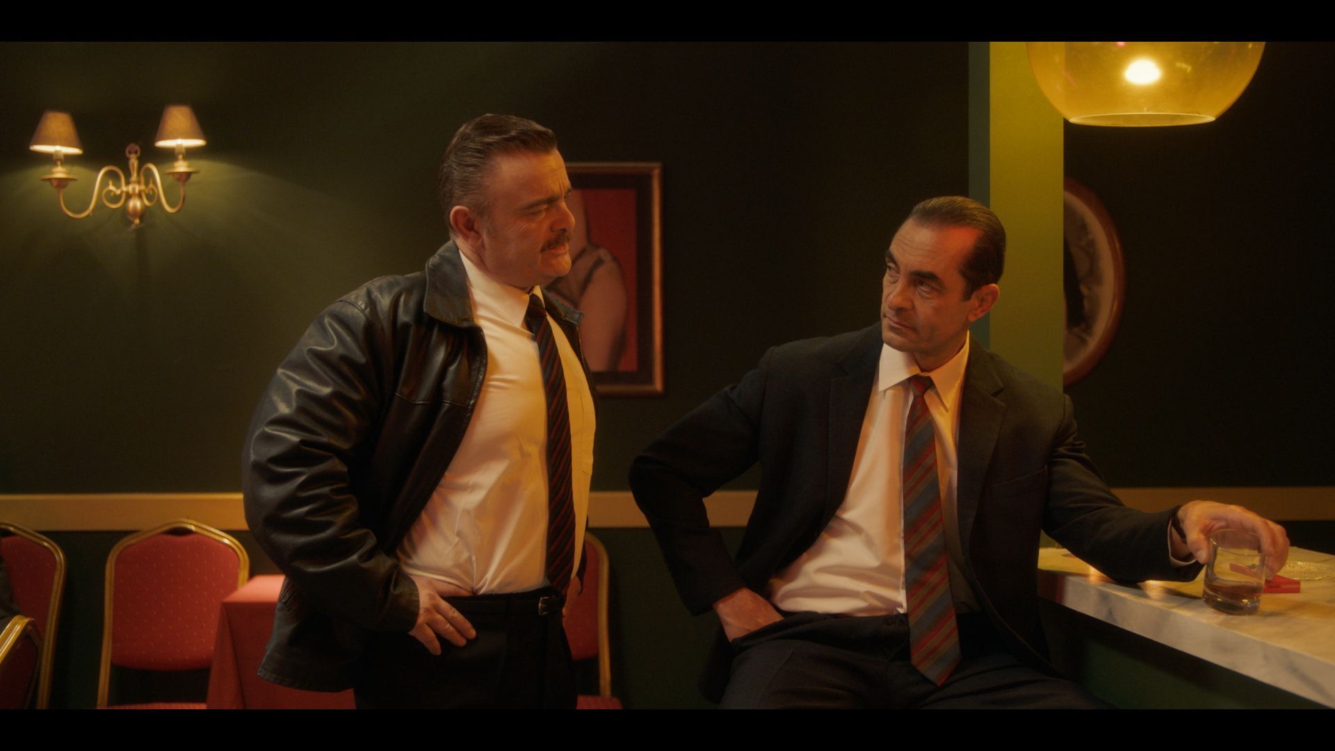 Porto leone: Φωτογραφίες και περιλήψεις από τα πρώτα επεισόδια