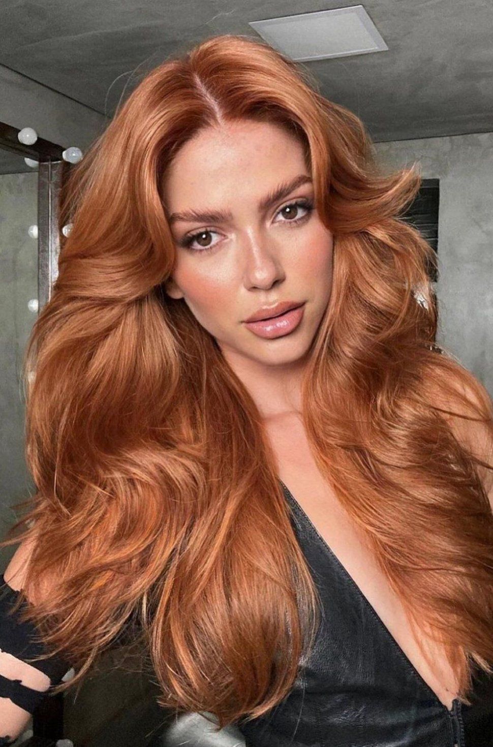 Vibrant Copper-μακριά-μαλλιά- Vibrant Copper-μακριά-μαλλιά-