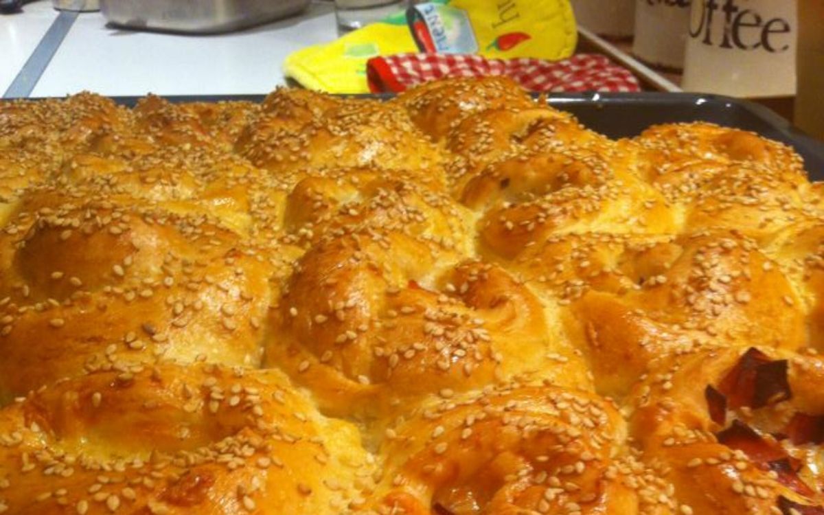 Αφράτα γεμιστά ψωμάκια για το σχολείο