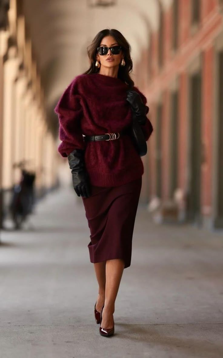 βουργουνδί-πουλόβερ-με-φούστα- βουργουνδί-πουλόβερ-με-φούστα-