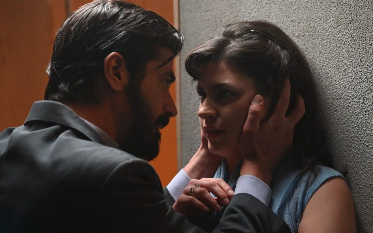 Άγιος Έρωτας: Ο Ιερέας ανάμεσα σε δύο γυναίκες- Το μεγάλο σκάνδαλο της Στέρνας