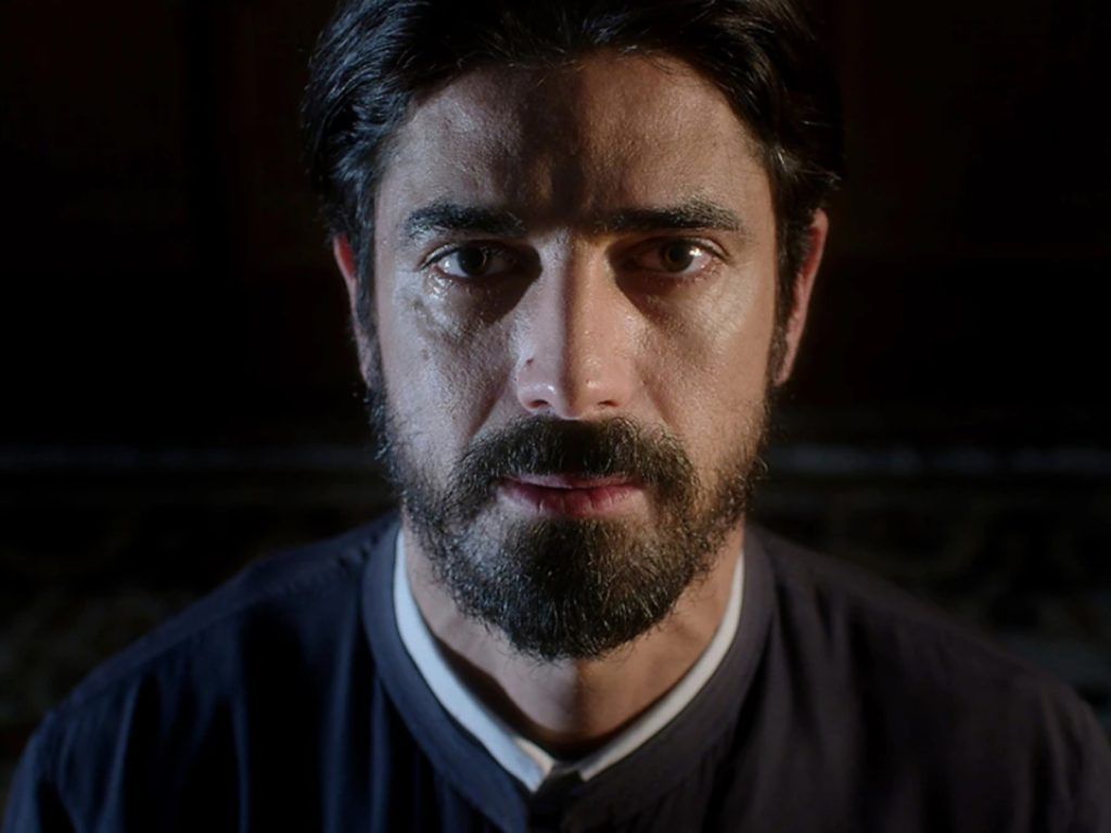 Άγιος έρωτας: Ποιος εμπλέκει τον Πατήρ Νικόλαο στη δολοφονία της Ολυμπίας