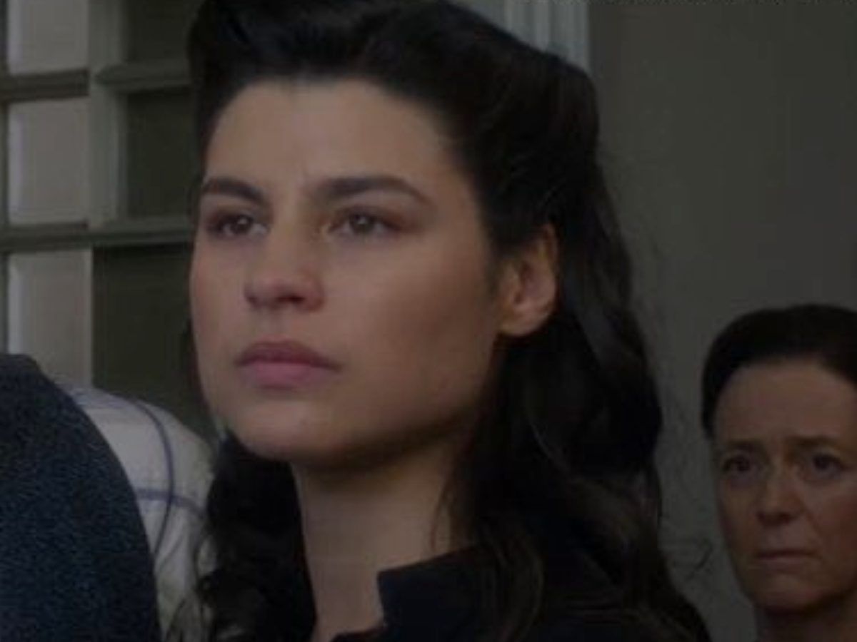 Άγιος Έρωτας: Ο Θάνατος της χτυπά την πόρτα και την γονατίζει