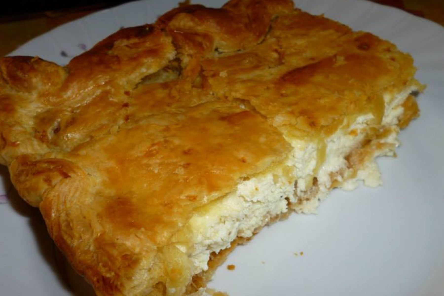 Αλμυρή μπουγάτσα Θεσσαλονίκης με όλα τα μυστικά