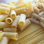 Ανακαλούνται πασίγνωστα ζυμαρικά που περιέχουν κομμάτια ξύλου
