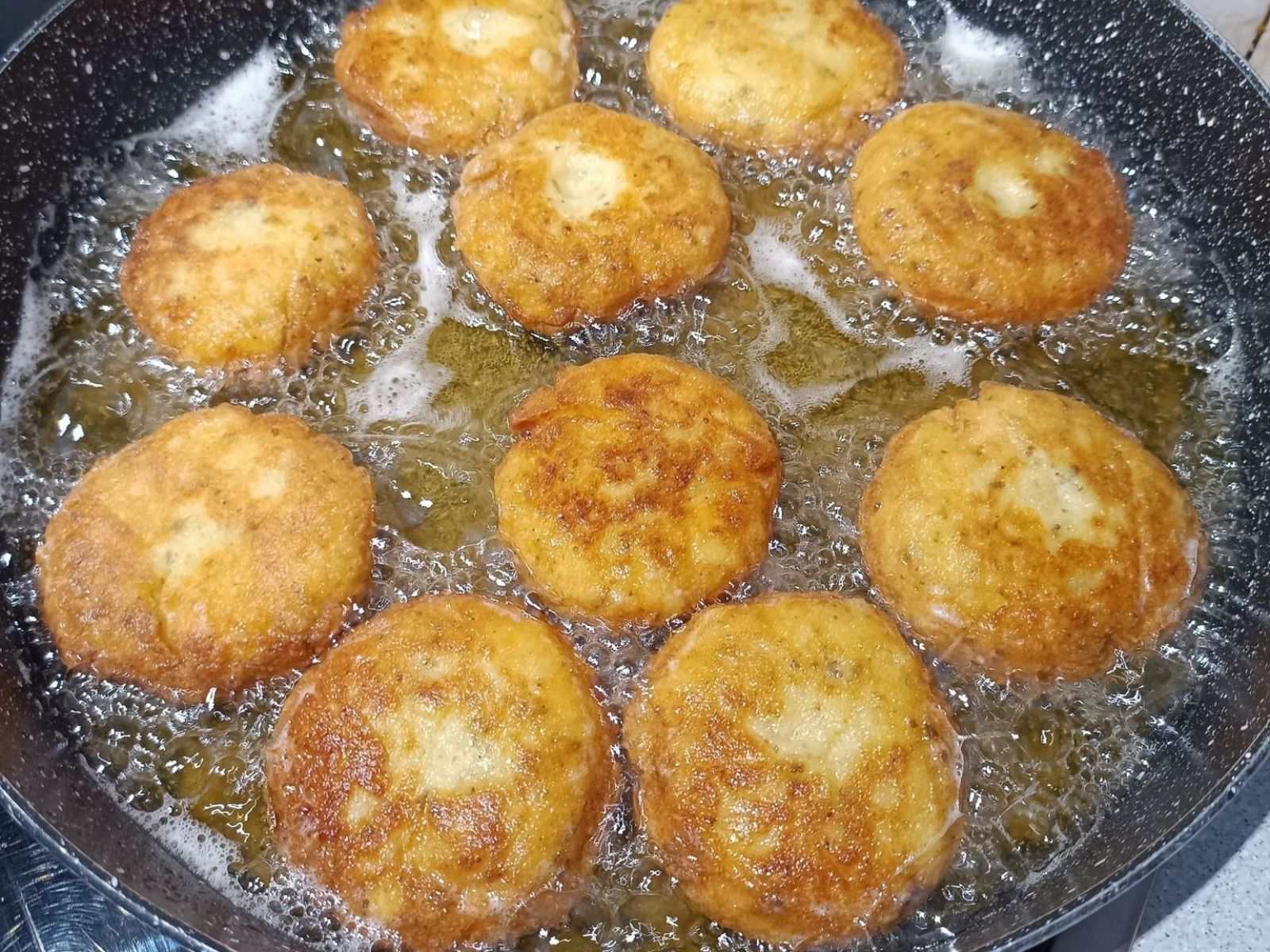 Χιώτικοι πατατοκεφτέδες της γιαγιάς