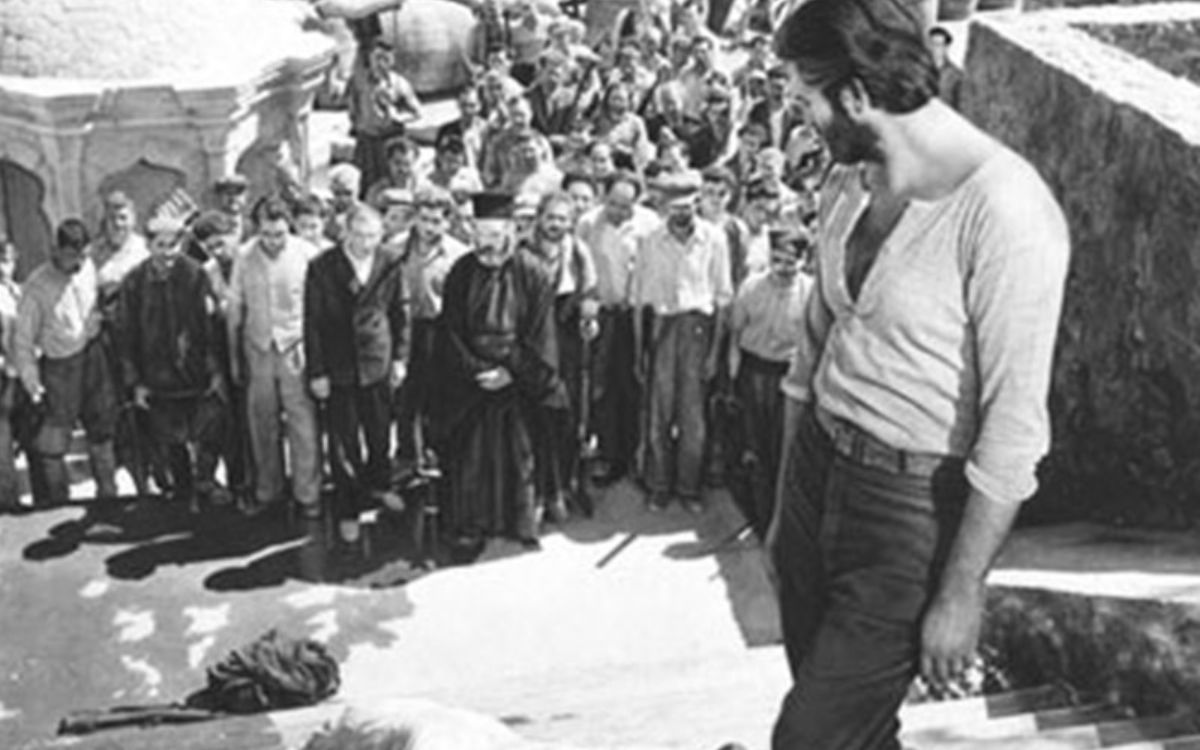 Ο Έλληνας ηθοποιός που από ζεν πρεμιέ της εποχής κατέληξε ηρωινομανής & άστεγος- Έμενε σε χαρτόκουτα & έτρωγε από τα σκουπίδια