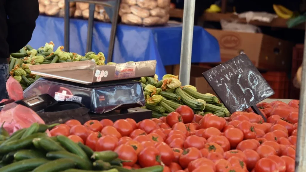 Η επίσημη λίστα με τα Ελληνικά Φρούτα και λαχανικά στα οποία εντοπίστηκαν επικίνδυνες ουσίες και υπολείμματα φυτοφαρμάκων
