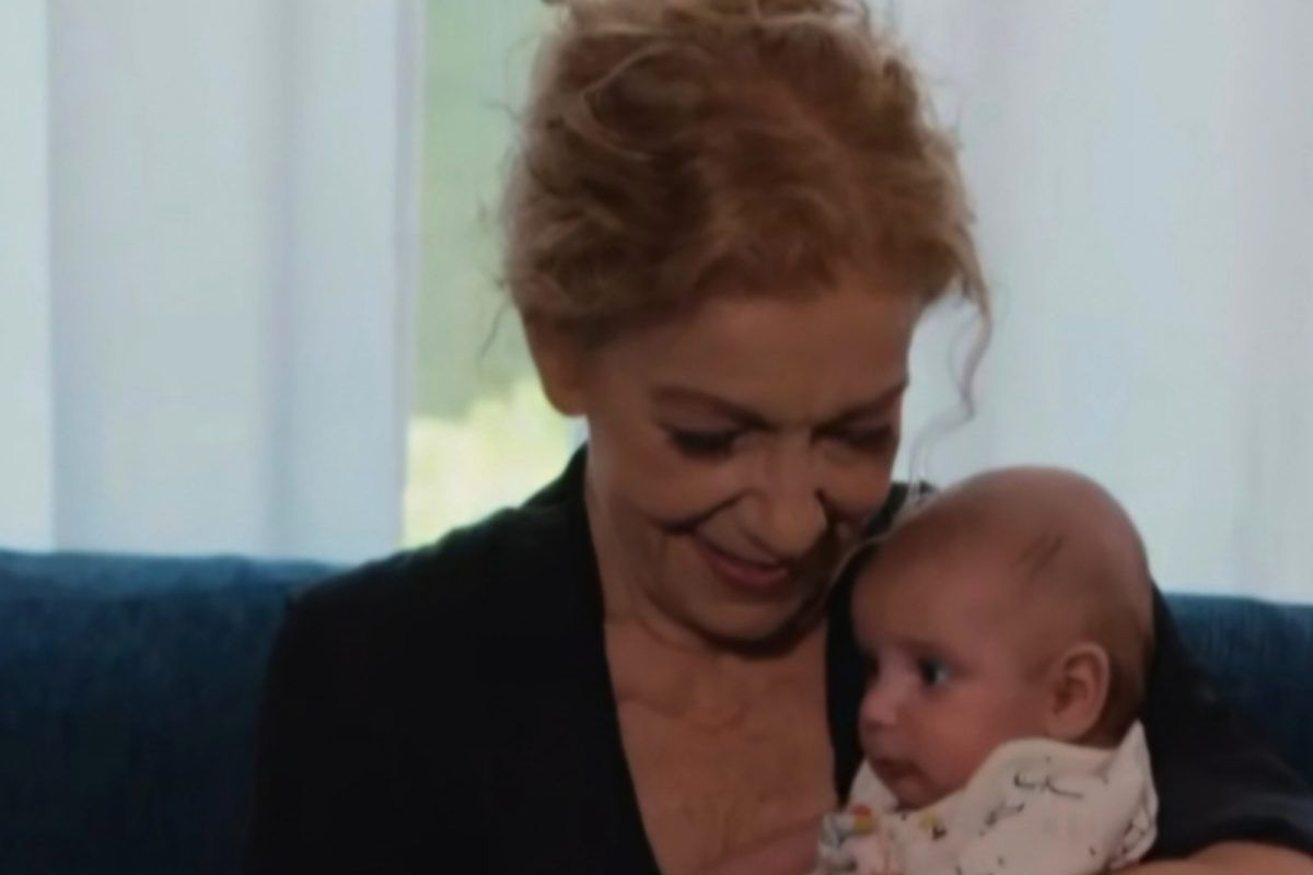 Η Γη της Ελιάς: Οδηγείται στη φυλακή και η πρόνοια τους παίρνει το παιδί