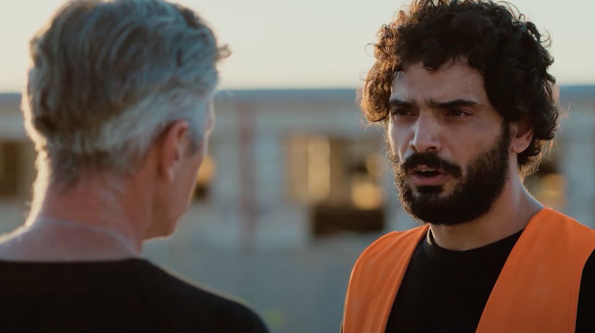 Η-Γη-της-Ελιά-Μανούσος