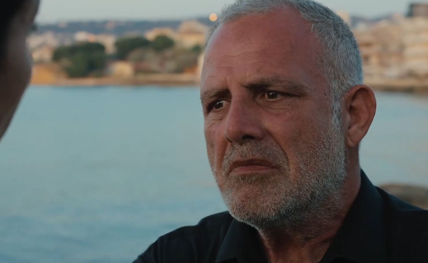 Η-Γη-της-Ελιάς-Στάθης Η-Γη-της-Ελιάς-Στάθης