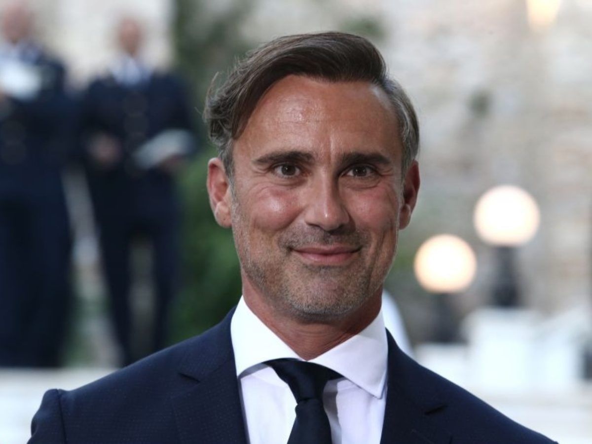 Γιώργος Καπουτζίδης: Δέχτηκε επίθεση για την αφιέρωση στον σύντροφο του- «Αυτά να τα κάνετε σπιτάκι σας όχι δημόσια»