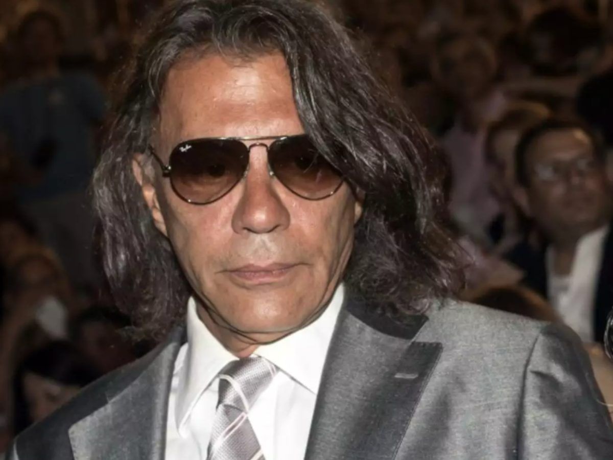 Ηλίας Ψινάκης: «Ο Σάκης Ρουβάς δεν έχει κάνει καμία επιτυχία μετά από εμένα»