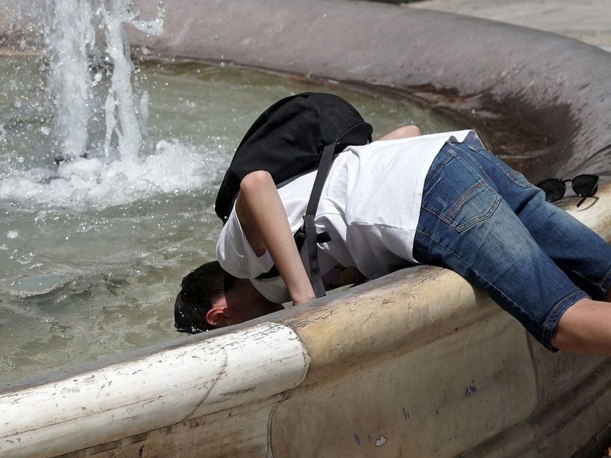 Καιρός: Το καλοκαίρι επιστρέφει με υψηλές θερμοκρασίες- Οι περιοχές που θα έχουν καταιγίδες