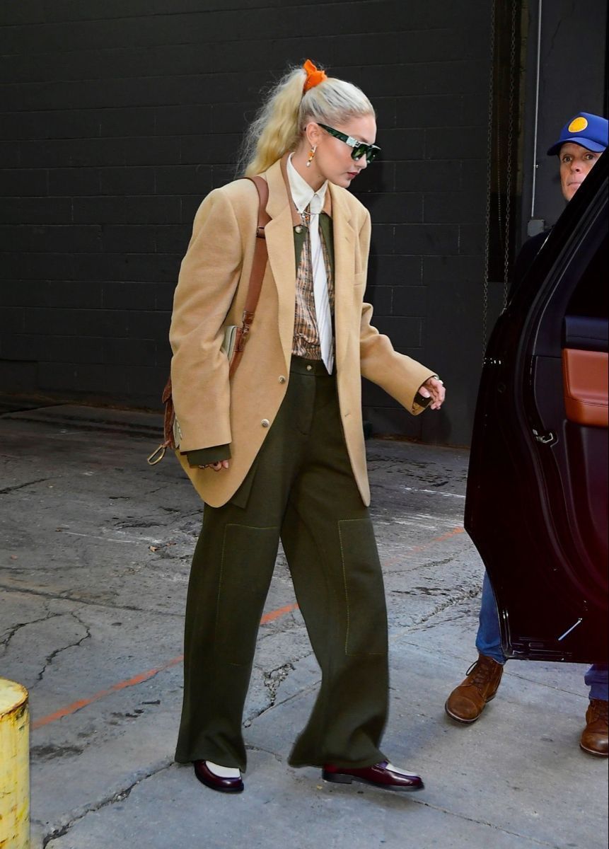 Μόδα Φθινόπωρο / Χειμώνας 2025 – 2026: Οι κορυφαίες τάσεις της φετινής σεζόν(ελενα) ΣΟΣ ΔΕΝ ΠΑΕΙ ΑΛΛΟ ΠΡΕΠΕΙ ΝΑ ΒΓΟΥΝ