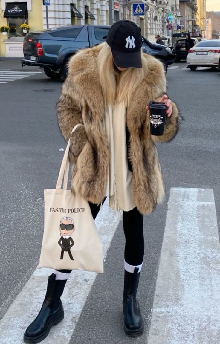 Μόδα Φθινόπωρο / Χειμώνας 2025 – 2026: Οι κορυφαίες τάσεις της φετινής σεζόν(ελενα) ΣΟΣ ΔΕΝ ΠΑΕΙ ΑΛΛΟ ΠΡΕΠΕΙ ΝΑ ΒΓΟΥΝ