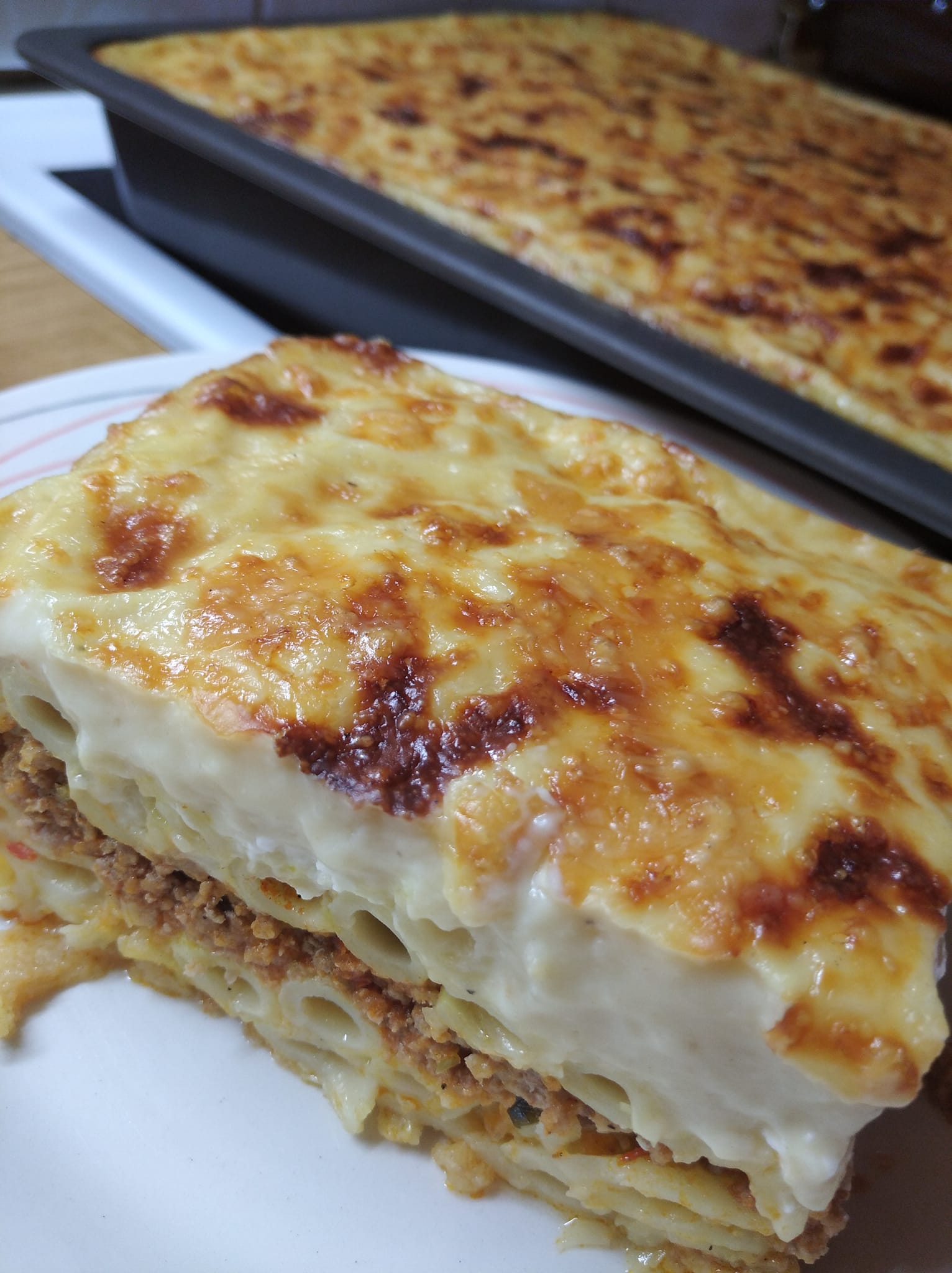 Μυστικά για την καλύτερη μπεσαμέλ, που δεν σβολιάζει, δεν γίνεται νερουλή και δεν μυρίζει αλεύρι