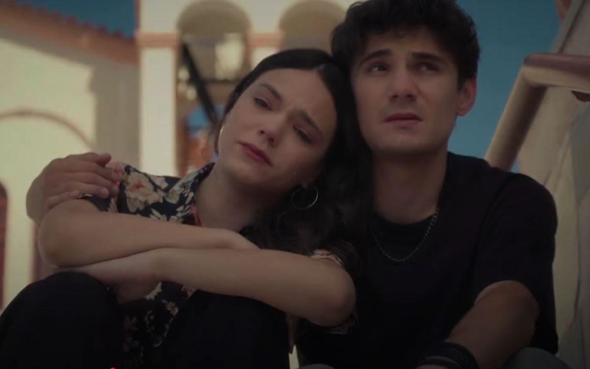 Να μ αγαπάς: «Επειδή σας γέννησα δεν σημαίνει ότι είστε παιδιά μου» ουρλιάζει & τους πετάει έξω κακήν κακώς