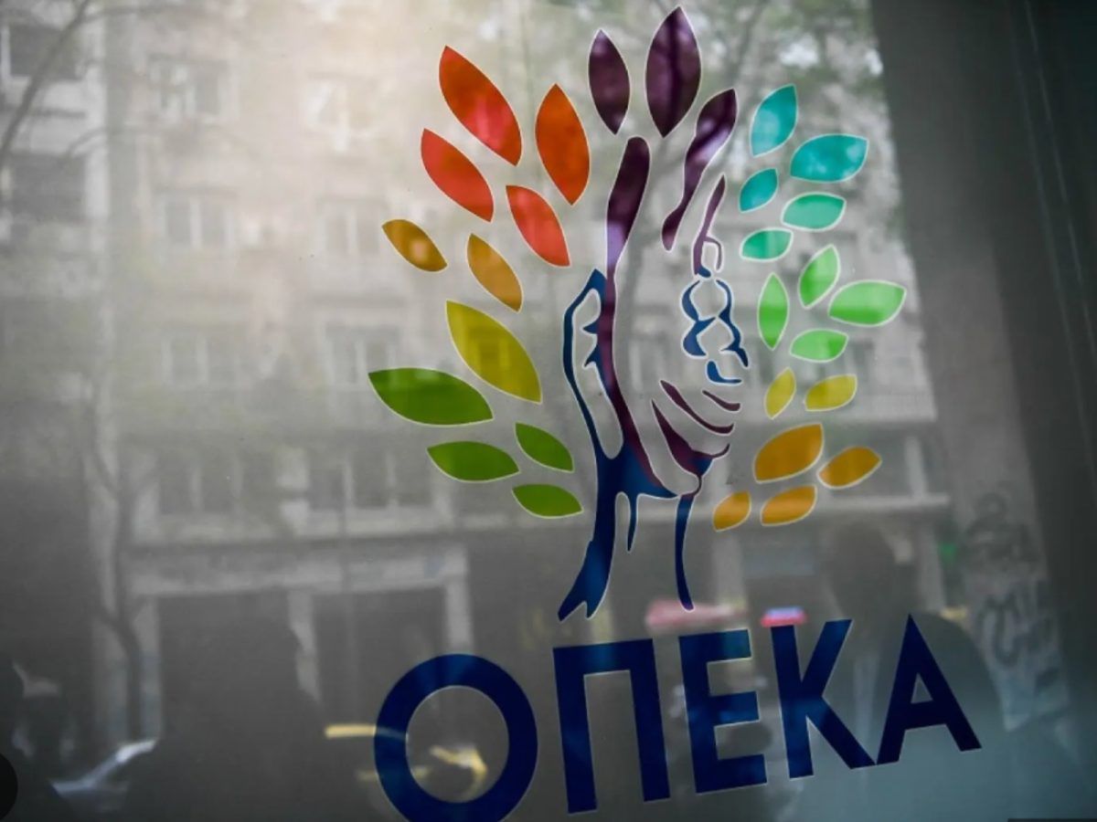 ΟΠΕΚΑ: Λήγουν οι αιτήσεις για το επίδομα 1000 ευρώ για μητέρες- Δικαιούχοι και προϋποθέσεις