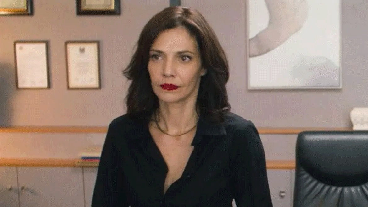 Παιχνίδια-εκδίκησης-Μαρίνα- Παιχνίδια-εκδίκησης-Μαρίνα-