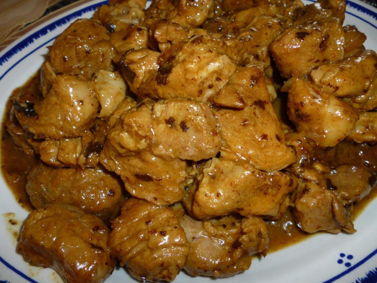 Πικάντικη χοιρινή τηγανιά με μουστάρδα και κάρυ