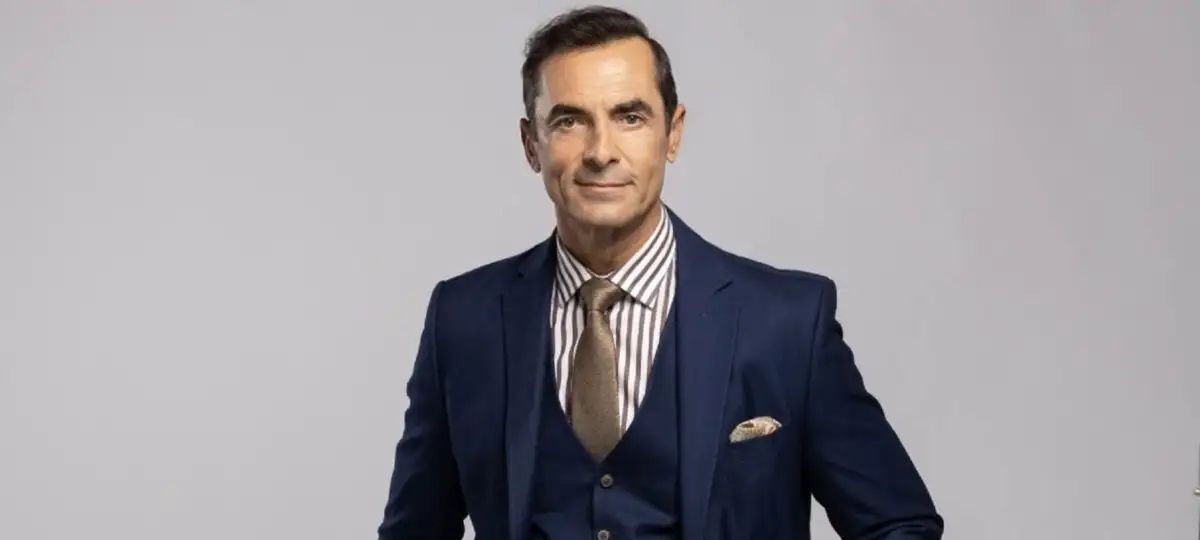 Πόρτο-Λεόνε-Ηλίας- Πόρτο-Λεόνε-Ηλίας-