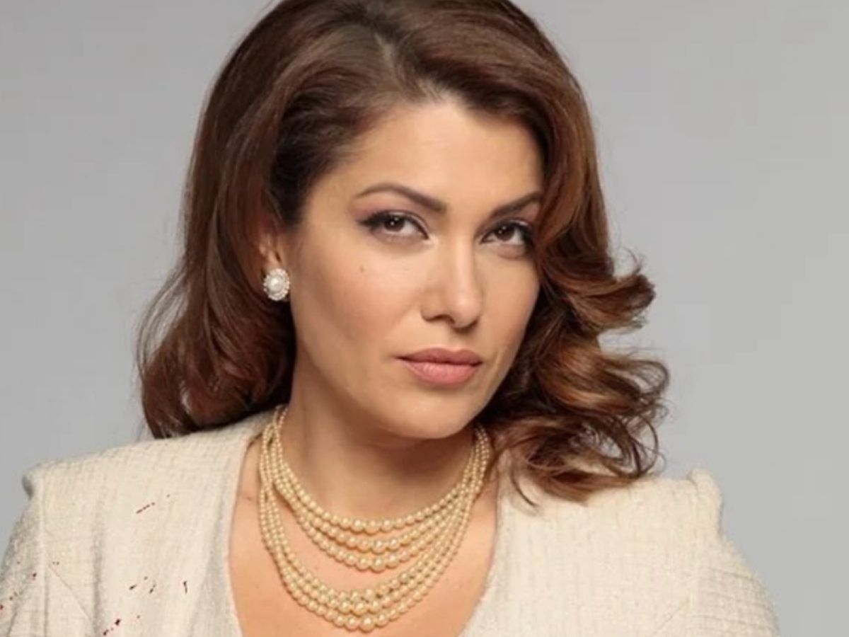 Πορτο Λεόνε: Η Ξένη υιοθέτει το παιδί της Λένας