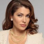 Πορτο Λεόνε: Η Ξένη υιοθέτει το παιδί της Λένας