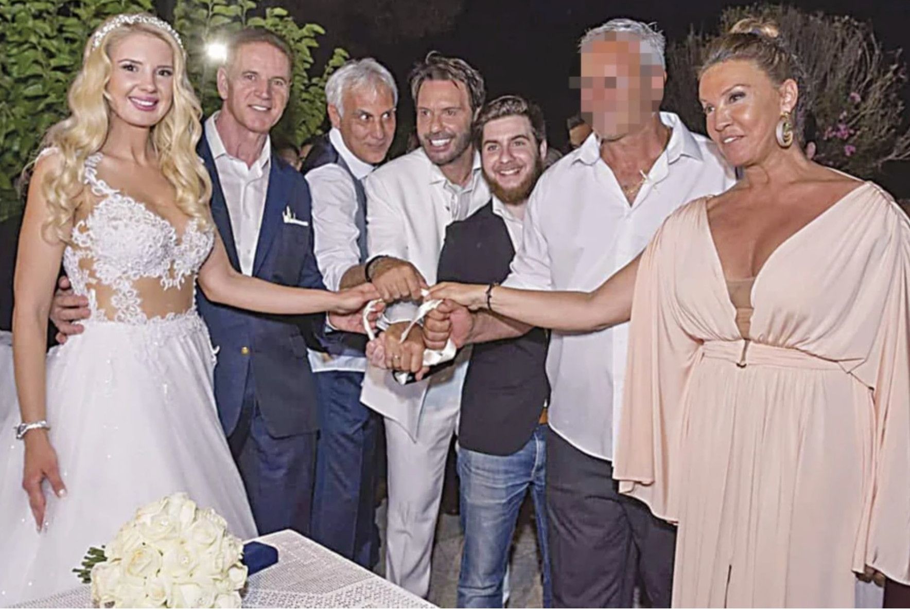 Στράτος-Τζώρτζογλου-με-τον-μαφιόζο-στον-γάμο-του-ηθοποιού-