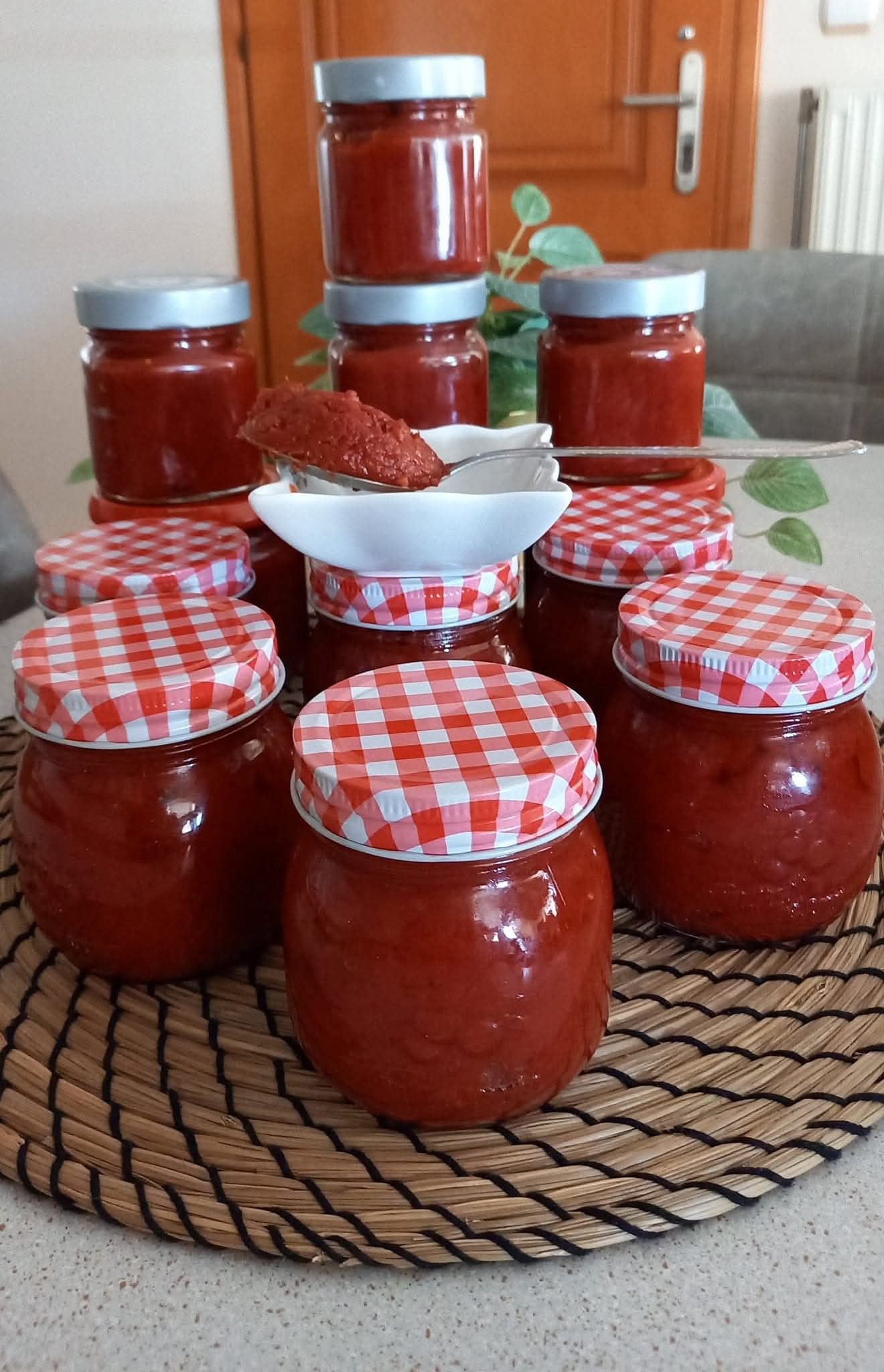 Συνταγή για παραδοσιακό ντοματοπελτέ ψημένο