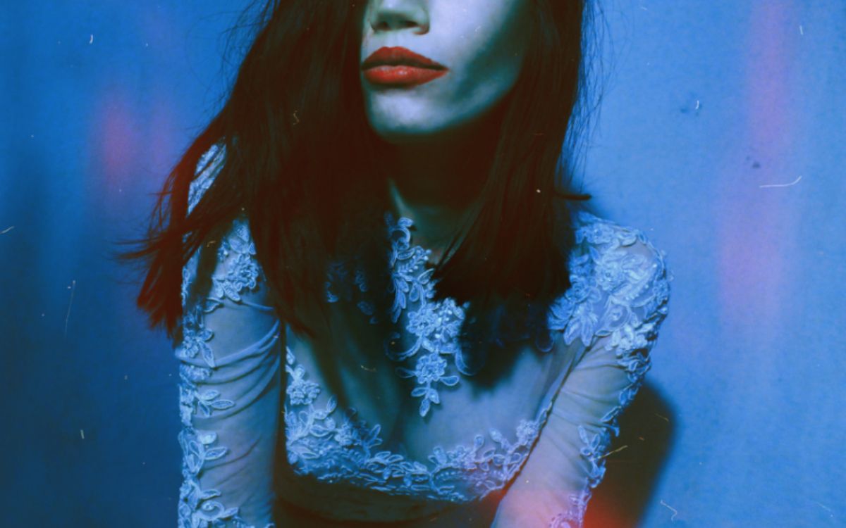 γυναίκα-με-κόκκινο κραγιόν-