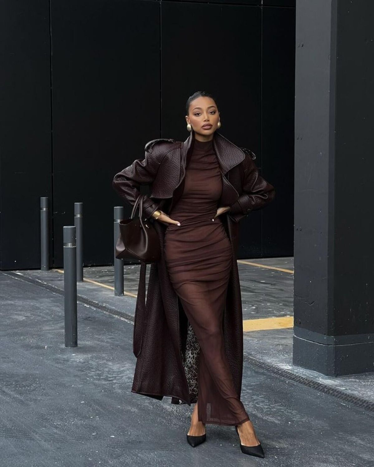 total-brown-ντύσιμο-με-φόρεμα- total-brown-ντύσιμο-με-φόρεμα-