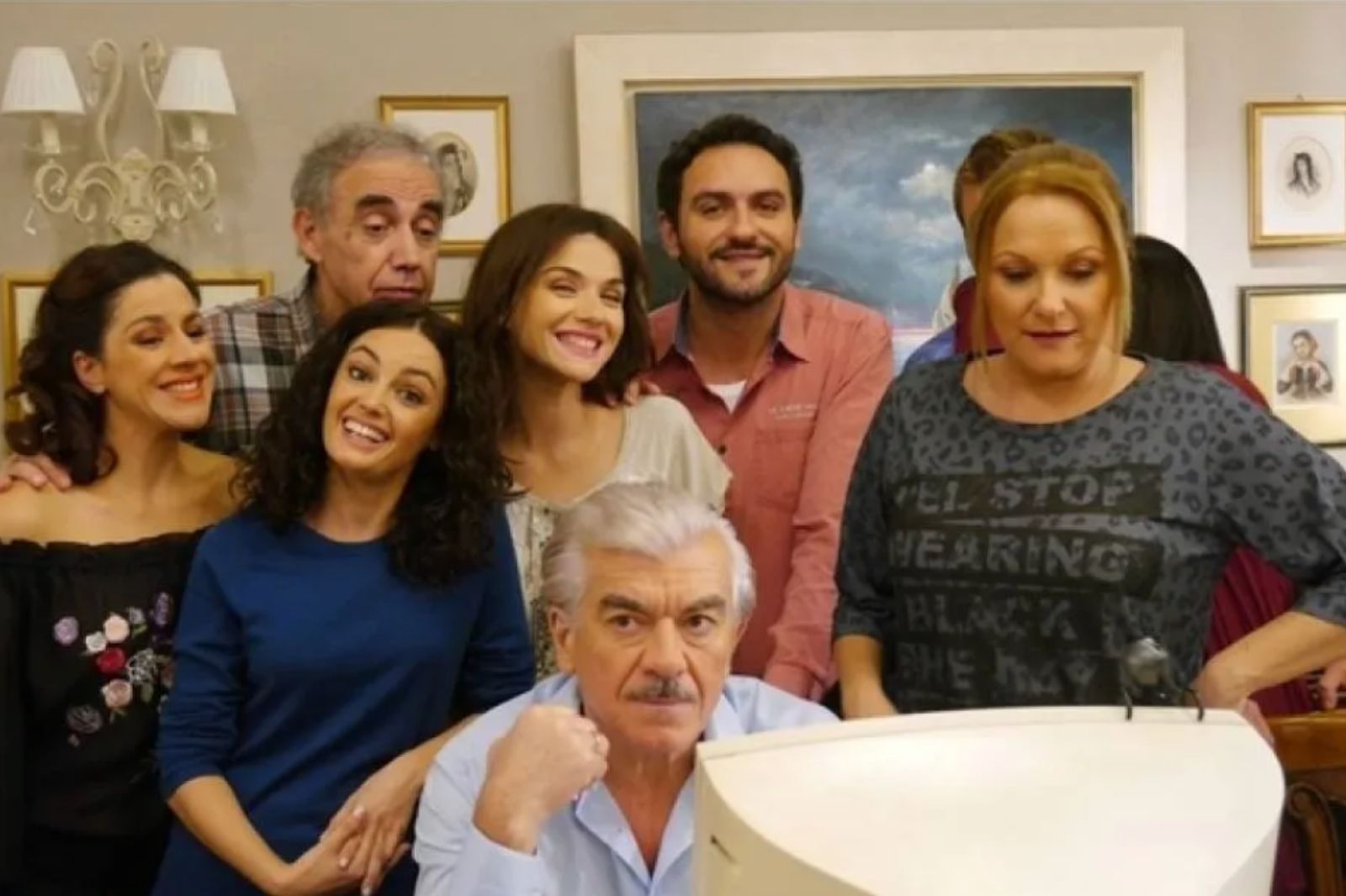 Το Σόι σου: Έρχεται στις οθόνες μας με νέες προσθήκες - Ποιοι ηθοποιοί μπαίνουν στη σειρά;