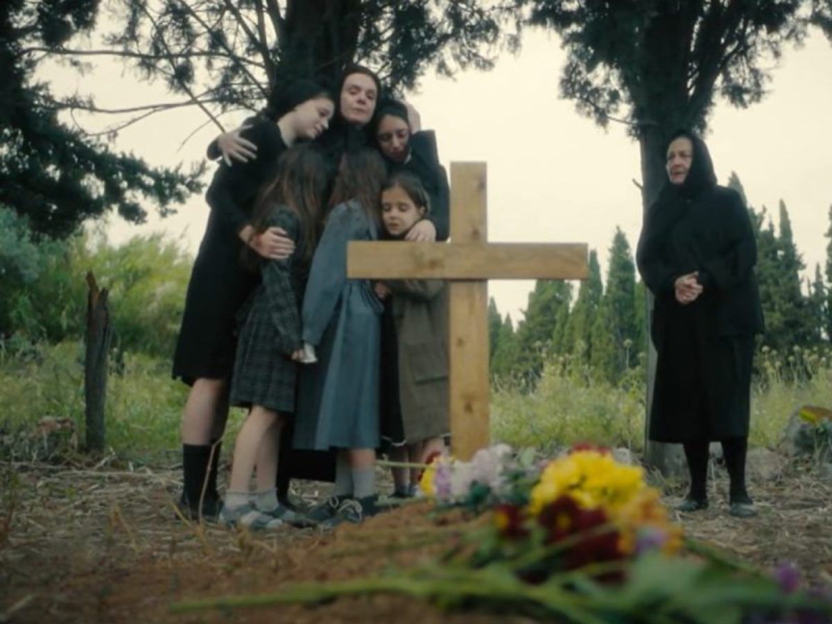 Το σπίτι δίπλα στο ποτάμι : Έρωτες που συγκλονίζουν πάθη που καίνε και μυστικά που στοιχειώνουν