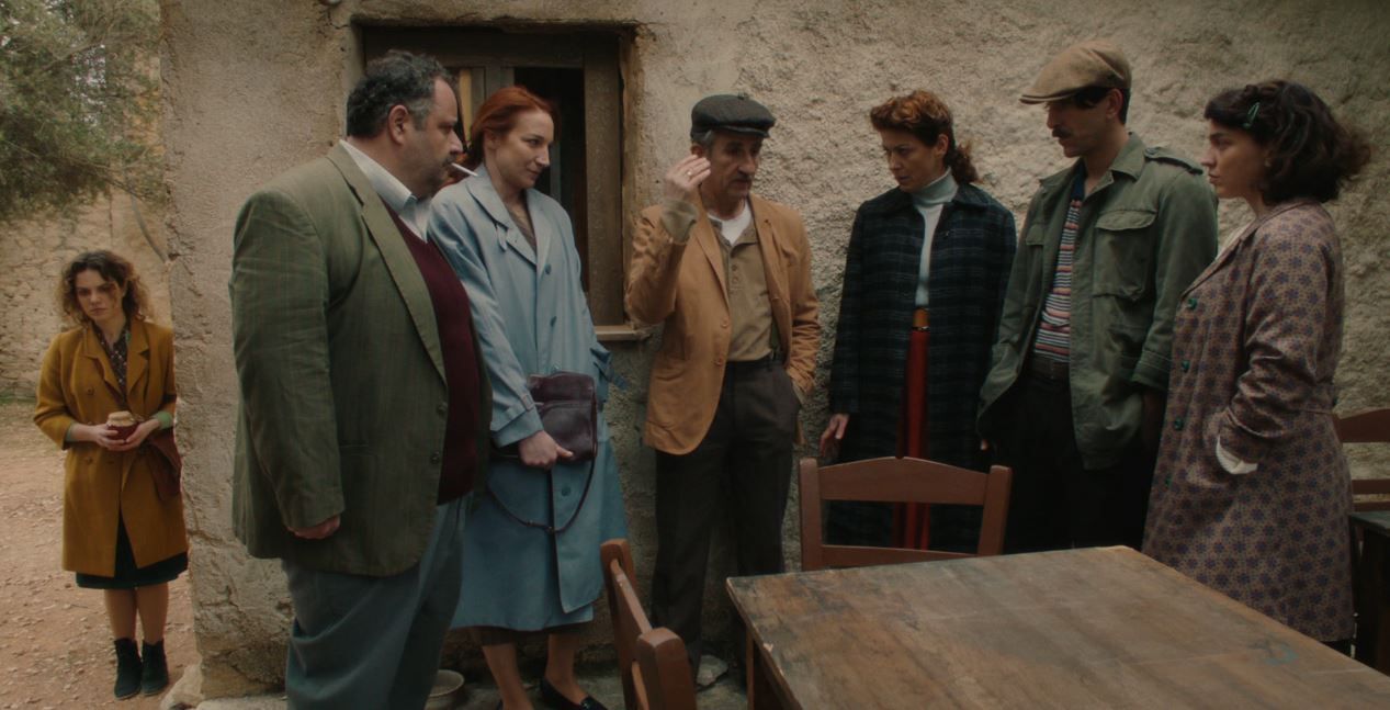 Το Σπίτι Δίπλα Στο Ποτάμι: Οσα θα δούμε στα 2 πρώτα επεισόδια (περιλήψεις+photo)