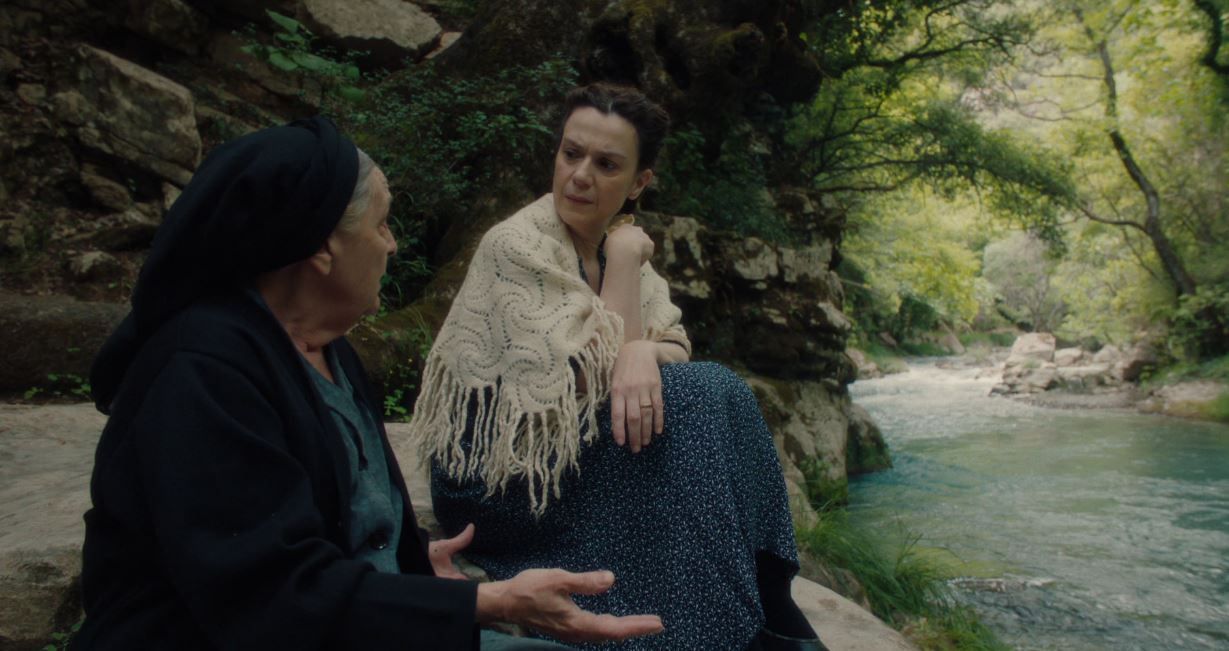 Το Σπίτι Δίπλα Στο Ποτάμι: Οσα θα δούμε στα 2 πρώτα επεισόδια (περιλήψεις+photo)