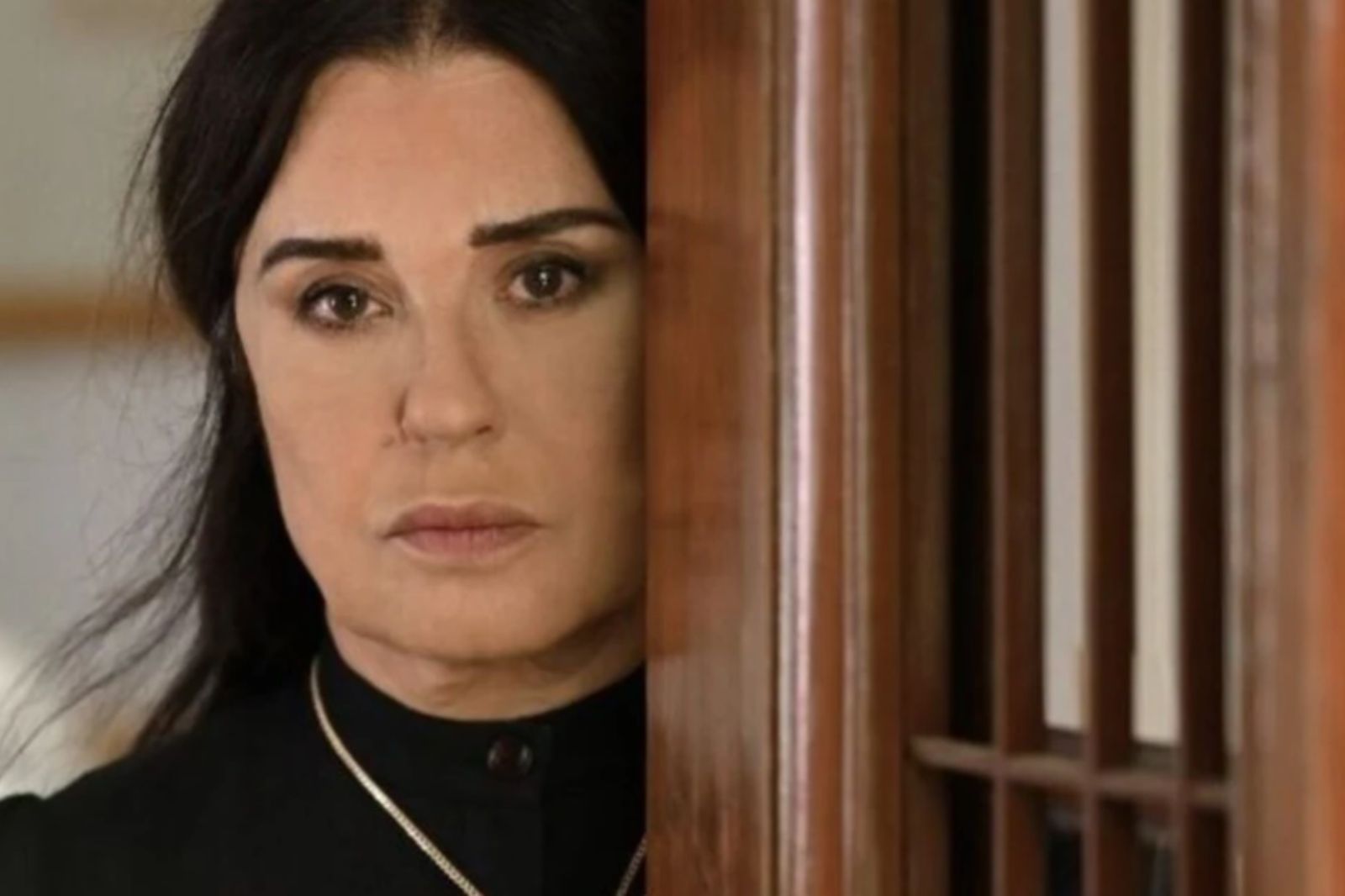 Το-Σπίτι-Δίπλα-Στο-Ποτάμι-Ευανθία- Το-Σπίτι-Δίπλα-Στο-Ποτάμι-Ευανθία-